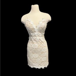 Elegant White Lace Dress